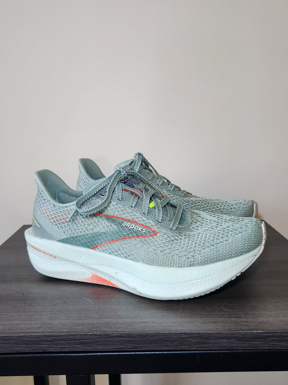Brooks Hyperion Elite Running Shoes Womens Size 7